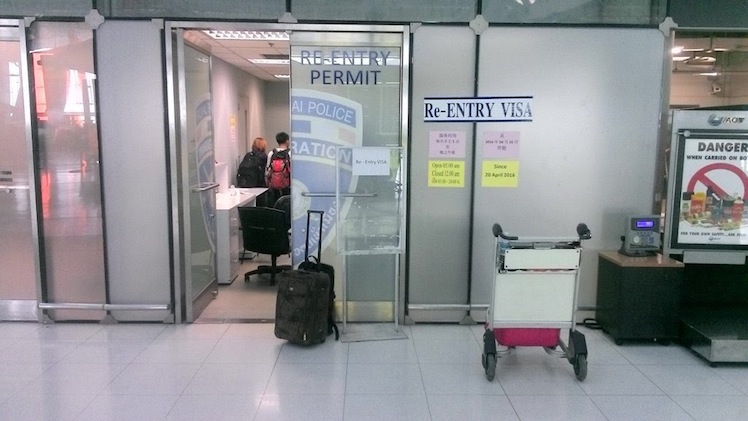 suwarnabhumi airport re-entry