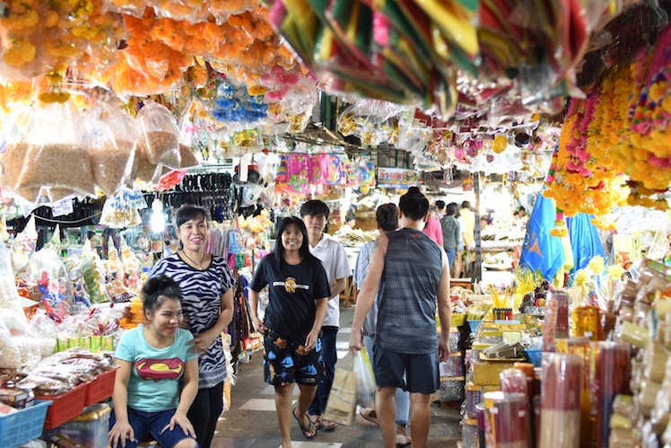 samrong market 