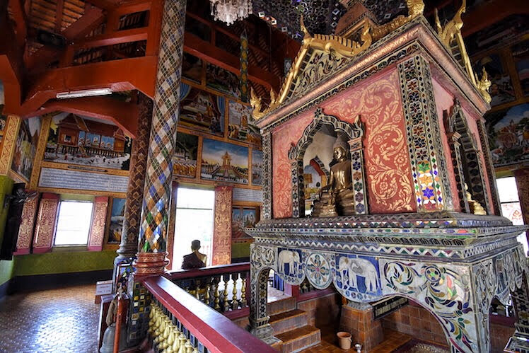 Wat Phraphutthabat Tak Pha